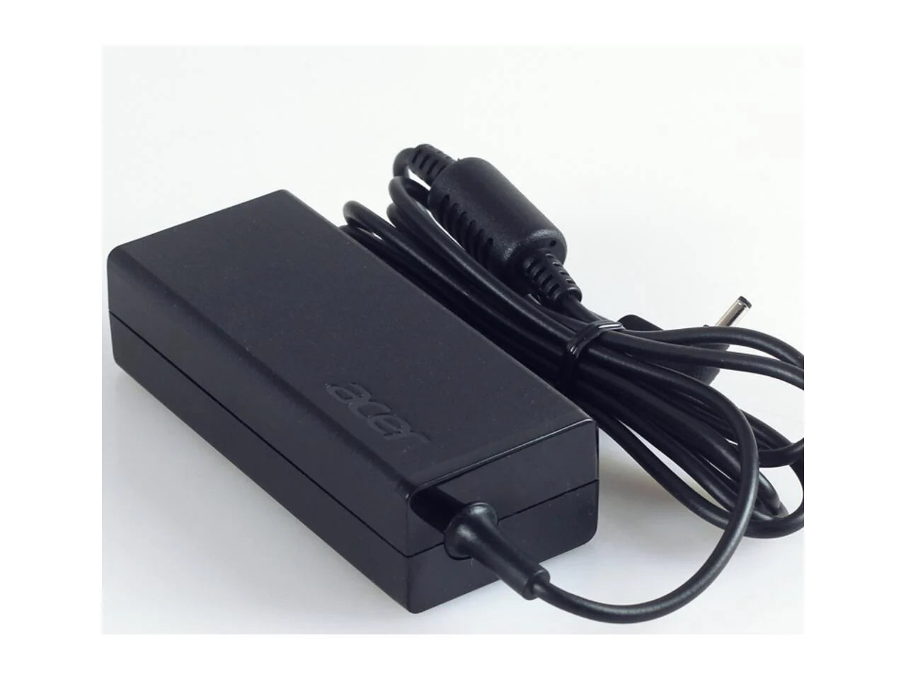Original 45W Acer Aspire 3 A315-31-P5M0, 19V 2.37A 3.0mm*1.0mm Pin Laptop Charger AC Adapter